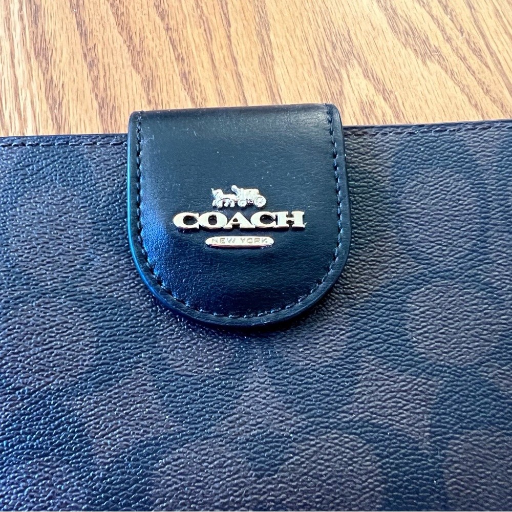 NWT Coach Signature Brown/Black Technical Wallet - Picture 2 of 6